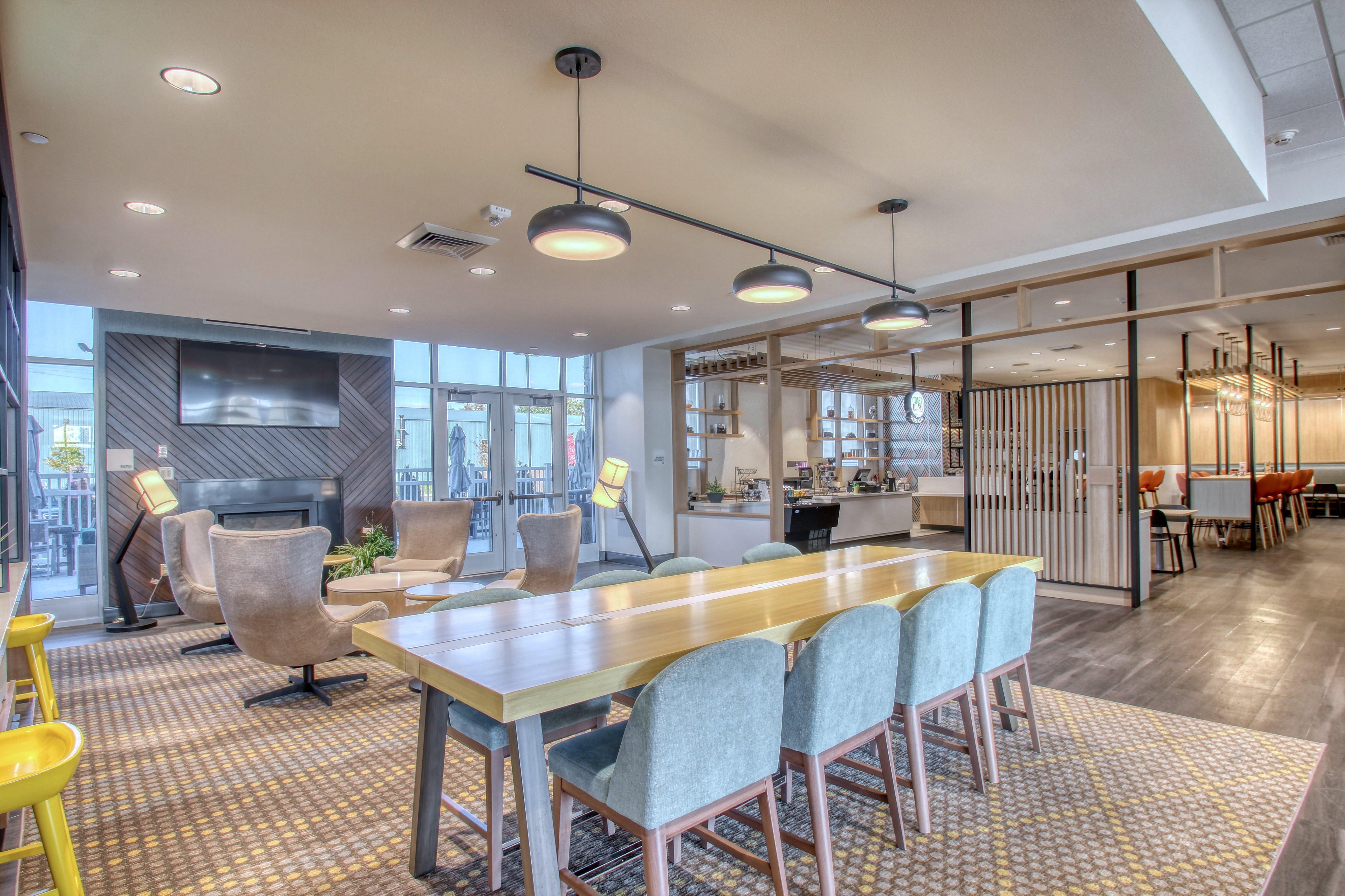 Holiday Inn - Appleton By Ihg Экстерьер фото
